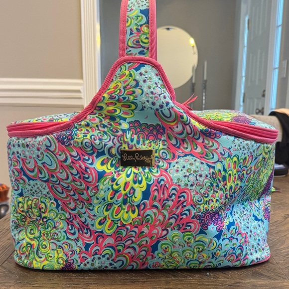 Lilly Pulitzer Handbags - Lilly Pulitzer Large Picnic Syle Cooler Bag